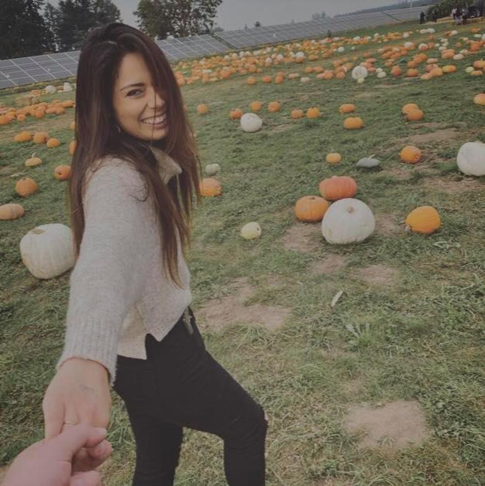 Meet your Posher, Crystal